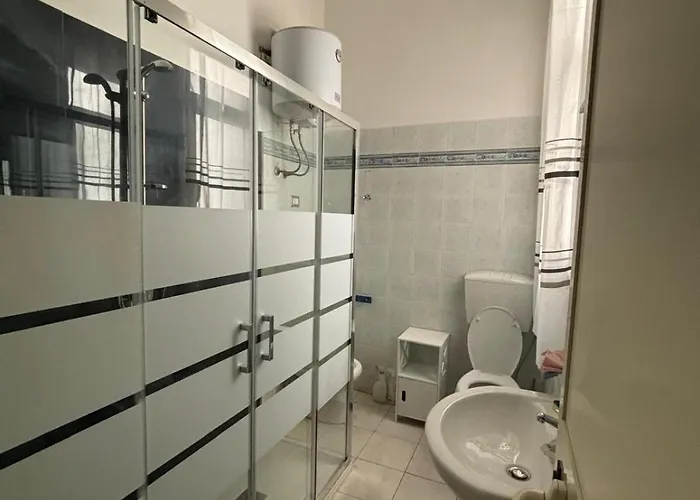 Carmen House Πανσιόν 4*