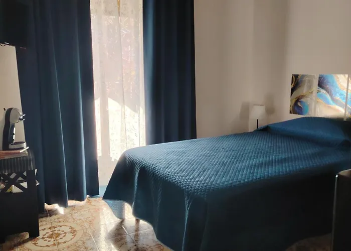 Carmen House Πανσιόν 4*